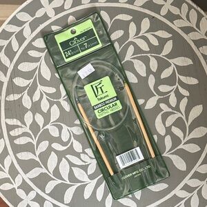 Clover Bamboo Circular Knitting Needles sz 7, 4.5mm, 24” NWT